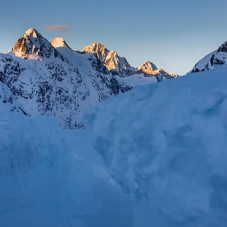 Historisches Alpinhotel 4* גרימזל הוספיץ