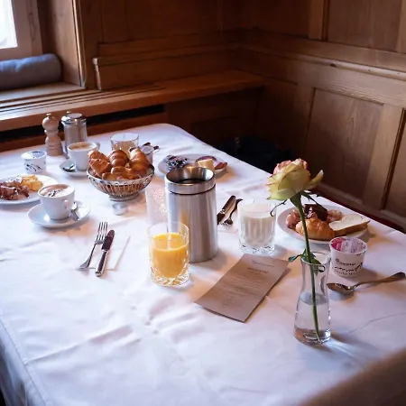 מלון Historisches Alpinhotel 4*